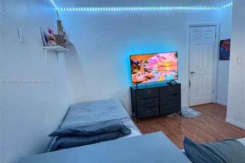 Купить таунхаус в Майами-Гарденс, Флорида 4 спальни, 143.35м2, № 1922768 - фото 18