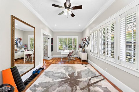 House in Orlando, Florida 4 bedrooms, 178.93 sq.m. № 2345035 - photo 14