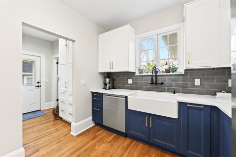House in Orlando, Florida 4 bedrooms, 178.93 sq.m. № 2345035 - photo 19