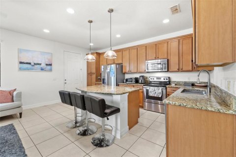 Townhouse in Orlando, Florida 3 bedrooms, 152.45 sq.m. № 2339544 - photo 5