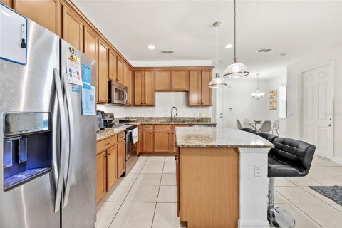 Townhouse in Orlando, Florida 3 bedrooms, 152.45 sq.m. № 2339544 - photo 4