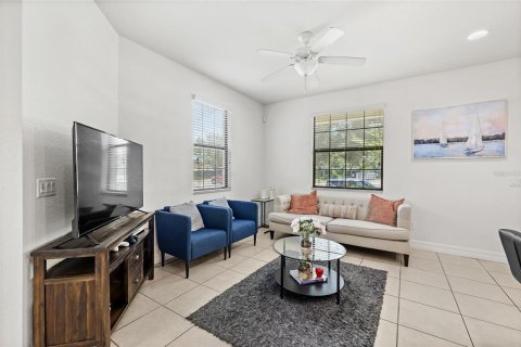 Townhouse in Orlando, Florida 3 bedrooms, 152.45 sq.m. № 2339544 - photo 9