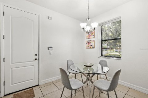 Townhouse in Orlando, Florida 3 bedrooms, 152.45 sq.m. № 2339544 - photo 10