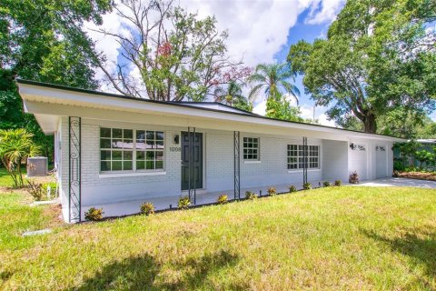 House in Orlando, Florida 3 bedrooms, 134.34 sq.m. № 2333884