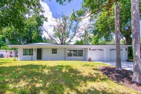 House in Orlando, Florida 3 bedrooms, 134.34 sq.m. № 2333884 - photo 2