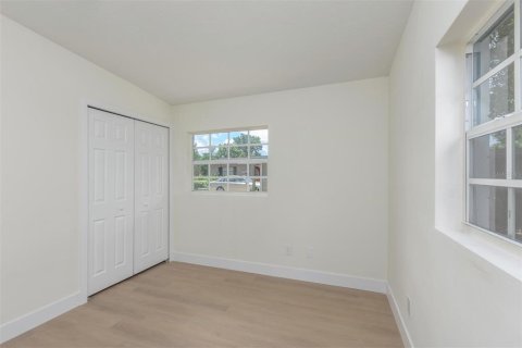 House in Orlando, Florida 3 bedrooms, 134.34 sq.m. № 2333884 - photo 28