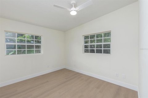 House in Orlando, Florida 3 bedrooms, 134.34 sq.m. № 2333884 - photo 27
