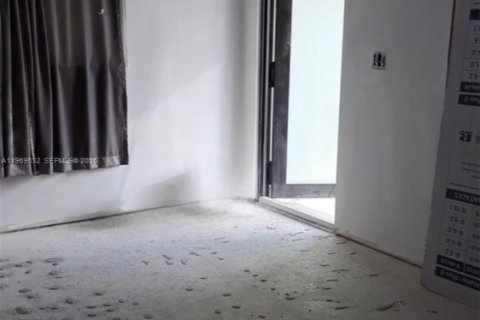 Propiedad comercial en venta en Miami, Florida, 183.95 m2 № 2030482 - foto 9