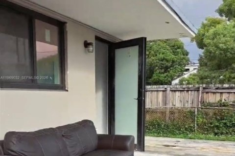 Propiedad comercial en venta en Miami, Florida, 183.95 m2 № 2030482 - foto 21