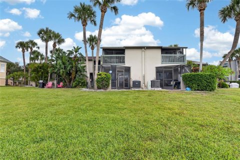 Condo in Apollo Beach, Florida, 2 bedrooms № 1559674 - photo 28