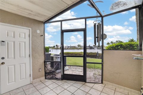 Condo in Apollo Beach, Florida, 2 bedrooms № 1559674 - photo 25