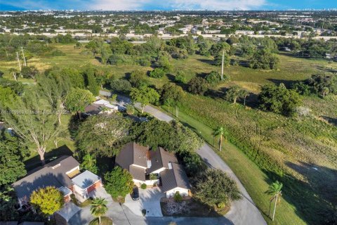 Condo in Lauderhill, Florida, 2 bedrooms  № 1922366 - photo 23