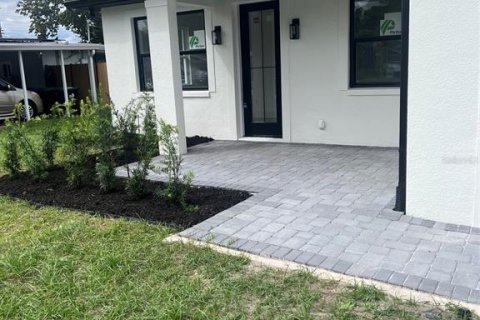 Villa ou maison à vendre à Orlando, Floride: 4 chambres, 171.22 m2 № 2395672 - photo 2