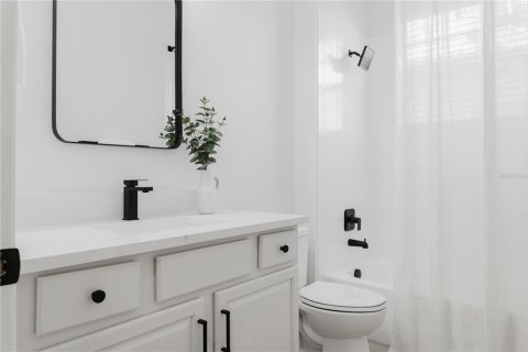 Casa en venta en Orlando, Florida, 5 dormitorios, 288.93 m2 № 1919803 - foto 20