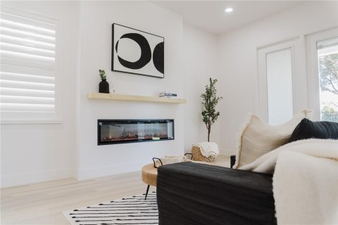 Casa en venta en Orlando, Florida, 5 dormitorios, 288.93 m2 № 1919803 - foto 17
