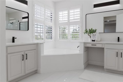 Casa en venta en Orlando, Florida, 5 dormitorios, 288.93 m2 № 1919803 - foto 28