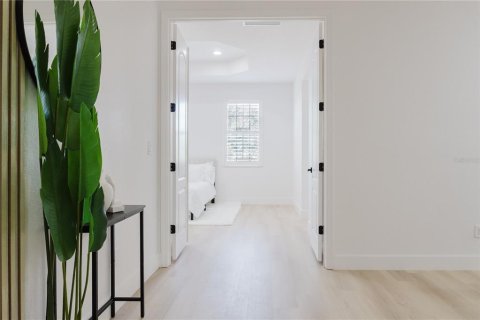 Casa en venta en Orlando, Florida, 5 dormitorios, 288.93 m2 № 1919803 - foto 25