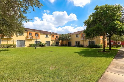 Touwnhouse à vendre à Miramar, Floride: 3 chambres, 153.85 m2 № 2397528 - photo 24