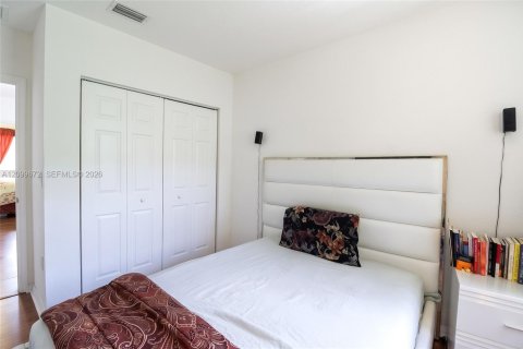 Touwnhouse à vendre à Miramar, Floride: 3 chambres, 153.85 m2 № 2397528 - photo 15