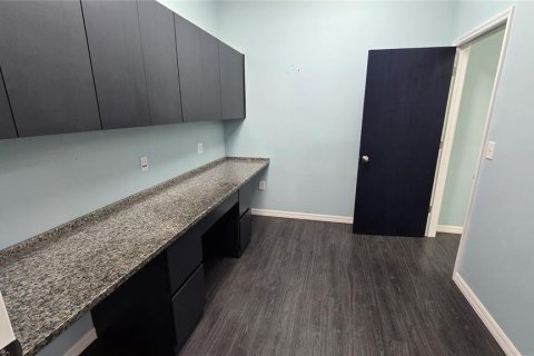 Commercial property in Zephyrhills, Florida 281.22 sq.m. № 1904181 - photo 25