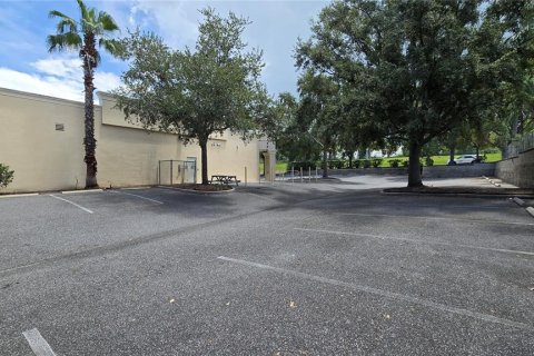 Commercial property in Zephyrhills, Florida 281.22 sq.m. № 1904181 - photo 5