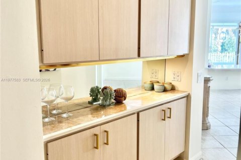 House in Hobe Sound, Florida 3 bedrooms, 187.38 sq.m. № 2041782 - photo 7