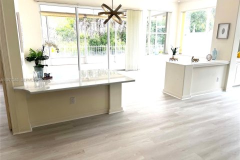 House in Hobe Sound, Florida 3 bedrooms, 187.38 sq.m. № 2041782 - photo 28