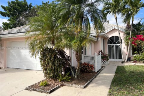 House in Hobe Sound, Florida 3 bedrooms, 187.38 sq.m. № 2041782 - photo 3