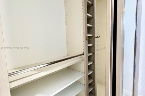 House in Hobe Sound, Florida 3 bedrooms, 187.38 sq.m. № 2041782 - photo 21