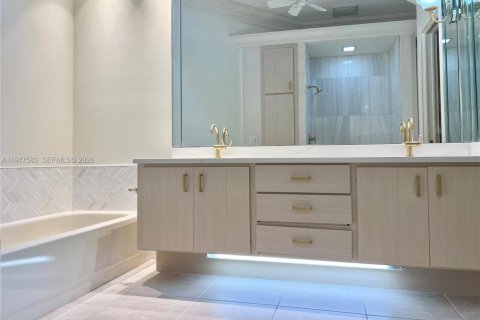 House in Hobe Sound, Florida 3 bedrooms, 187.38 sq.m. № 2041782 - photo 17