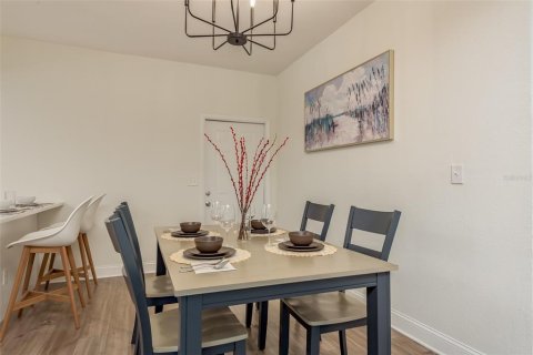 House in Tampa, Florida 3 bedrooms, 123.37 sq.m. № 2277380 - photo 17