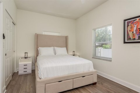 House in Tampa, Florida 3 bedrooms, 123.37 sq.m. № 2277380 - photo 19