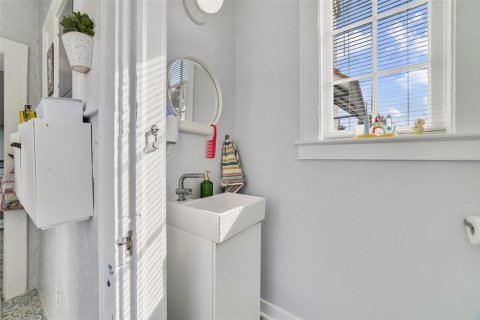 Casa en venta en Daytona Beach, Florida, 3 dormitorios, 176.7 m2 № 1812893 - foto 17