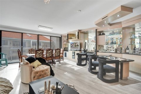 Adosado en venta en Aventura, Florida, 4 dormitorios, 245.82 m2 № 1959993 - foto 28