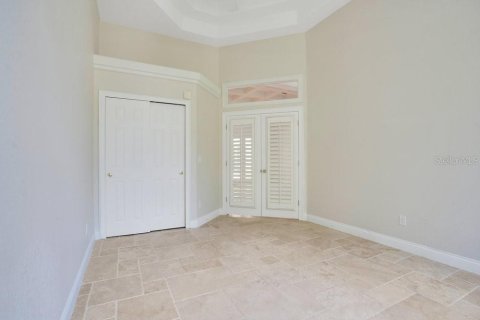 House in Orlando, Florida 5 bedrooms, 364.64 sq.m. № 1813239 - photo 27