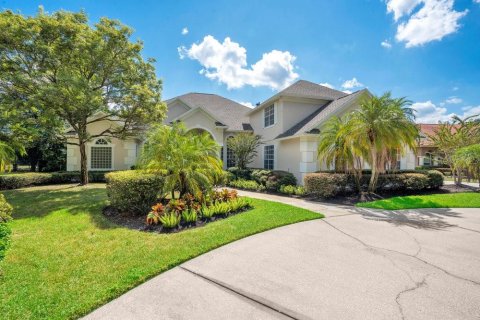 House in Orlando, Florida 5 bedrooms, 364.64 sq.m. № 1813239 - photo 3