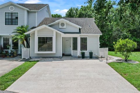 Adosado en venta en Altamonte Springs, Florida, 2 dormitorios, 91.51 m2 № 1833003 - foto 1
