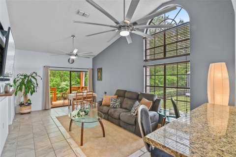 Adosado en venta en Altamonte Springs, Florida, 2 dormitorios, 91.51 m2 № 1833003 - foto 3