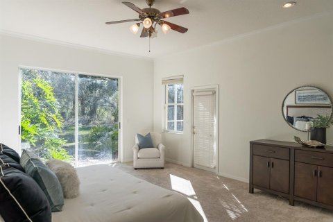 House in Lutz, Florida 4 bedrooms, 264.68 sq.m. № 2151717 - photo 17