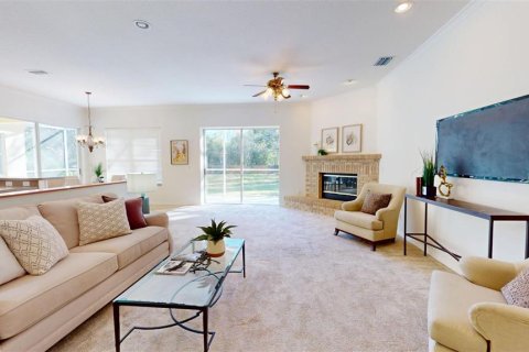 House in Lutz, Florida 4 bedrooms, 264.68 sq.m. № 2151717 - photo 5