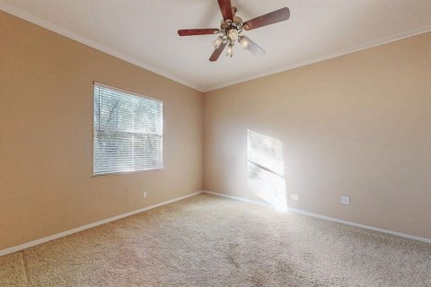 House in Lutz, Florida 4 bedrooms, 264.68 sq.m. № 2151717 - photo 23