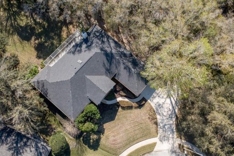 House in Lutz, Florida 4 bedrooms, 264.68 sq.m. № 2151717 - photo 4