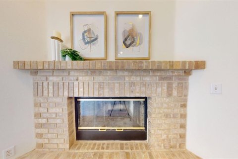 House in Lutz, Florida 4 bedrooms, 264.68 sq.m. № 2151717 - photo 8