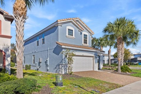 House in Davenport, Florida 6 bedrooms, 295.06 sq.m. № 2135576 - photo 9