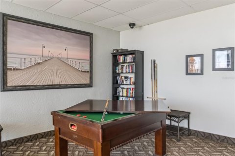 Condo in Daytona Beach, Florida, 2 bedrooms  № 2117561 - photo 10