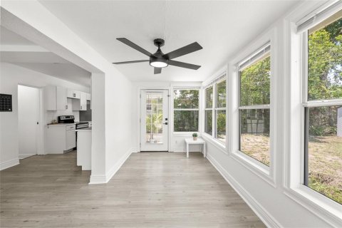 House in Saint Petersburg, Florida 3 bedrooms, 121.52 sq.m. № 1830046 - photo 24