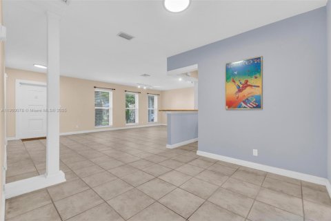 Villa ou maison à vendre à Hollywood, Floride: 3 chambres, 177.44 m2 № 1953655 - photo 29