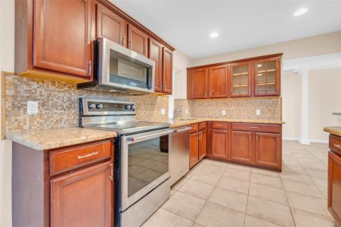 Villa ou maison à vendre à Hollywood, Floride: 3 chambres, 177.44 m2 № 1953655 - photo 8