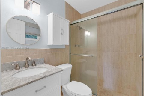 Villa ou maison à vendre à Hollywood, Floride: 3 chambres, 177.44 m2 № 1953655 - photo 16