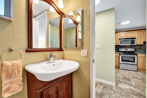 Copropriété à vendre à Hollywood, Floride: 1 chambre, 72 m2 № 1987728 - photo 20